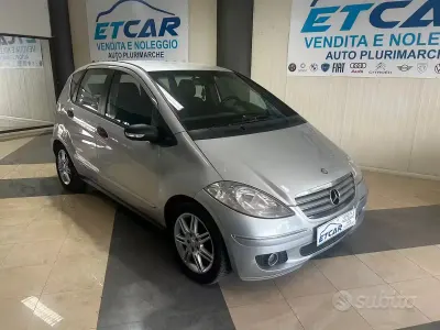 Usata Mercedes A180 Elegance 109 CV (80 kW) 2010 Grigio Berlina