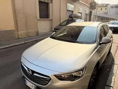 Usata Opel Insignia Edition 110 CV (80 kW) 2017 Station wagon