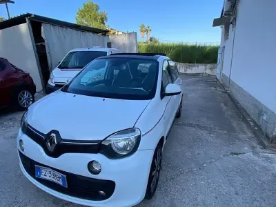 Usata Renault Twingo SE 69 CV (50 kW) 2015 Bianco Utilitaria