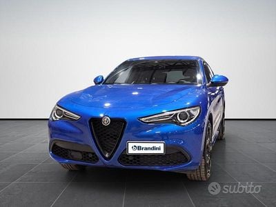 Blu Usata 2021 Alfa Romeo Stelvio Veloce SUV | 34.121 € (Buon prezzo)