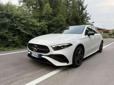 Usata Mercedes A200 AMG Line Premium 163 CV (119 kW) 2023 Berlina