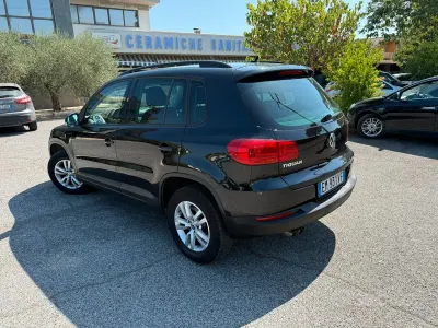 Usata VW Tiguan 110 CV (80 kW) 2012 Nero SUV
