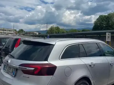 Usata Opel Insignia Sport 140 CV (102 kW) 2014 Grigio Station wagon