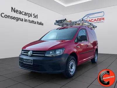 Usata VW Caddy 122 CV (89 kW) 2016 Rosso pastello Monovolume