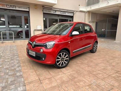 Usata Renault Twingo SE 70 CV (51 kW) 2016 Rosso Utilitaria