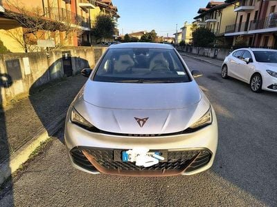 Begagnad Cupra Born 69 kW (95 HK) 2023 Grå Halvkombi