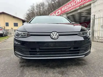 Usata VW Golf VIII 110 CV (80 kW) 2021 Nero Berlina