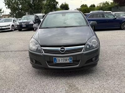 Usata Opel Astra Enjoy 115 CV (84 kW) 2010 Marrone Station wagon
