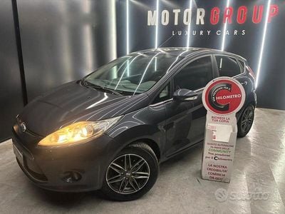 Usata Ford Fiesta Titanium 82 CV (60 kW) 2009 Blu/azzurro Utilitaria