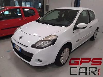 Usata Renault Clio IV Dynamique 74 CV (54 kW) 2012 Bianco Berlina
