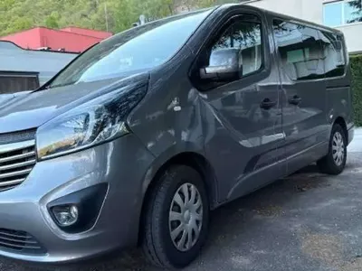 Usata Opel Vivaro 125 CV (91 kW) 2018 Grigio Monovolume