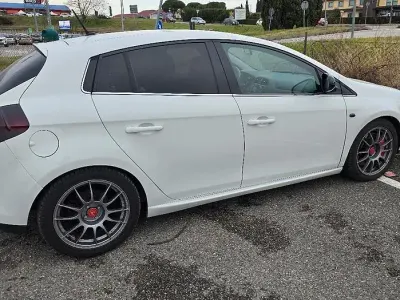 Usata Fiat Bravo 120 CV (88 kW) 2012 Utilitaria