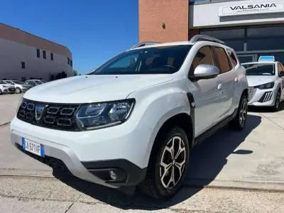 Begagnad Dacia Duster Prestige 101 HK (74 kW) 2020 Vit SUV