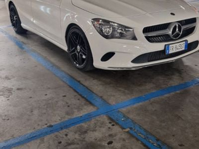 Mercedes CLA200