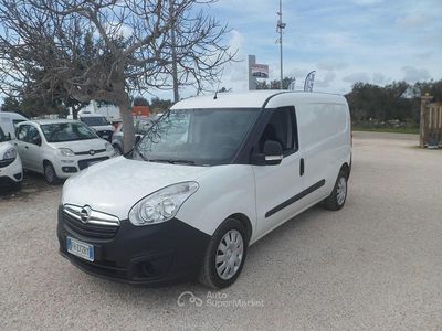 Usata Fiat Doblò 105 CV (77 kW) 2018 Bianco Monovolume