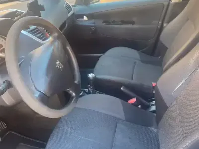 Usata Peugeot 207 68 CV (50 kW) 2010 Bluazzurro Berlina