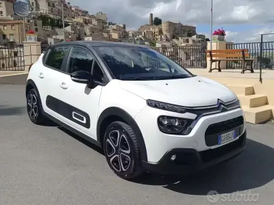 Usata Citroën C3 Shine 102 CV (75 kW) 2022 Bianco Utilitaria