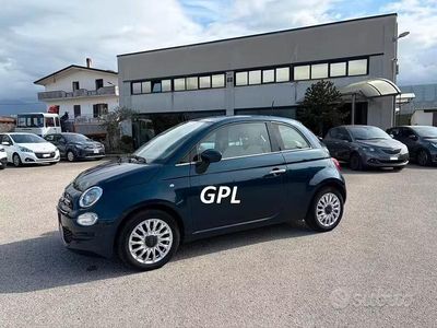 Usata Fiat 500 Lounge 70 CV (51 kW) 2018 Blu/azzurro Utilitaria