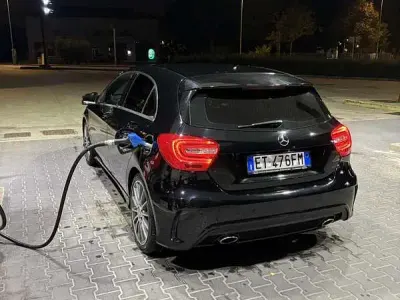 Usata Mercedes A180 Premium 109 CV (80 kW) 2014 Berlina