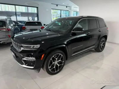 Usata Jeep Grand Cherokee Summit 272 CV (200 kW) 2023 Nero SUV