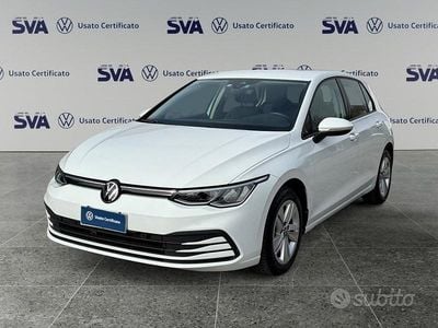 Usata VW Golf VIII Life 116 CV (85 kW) 2023 Bianco Berlina