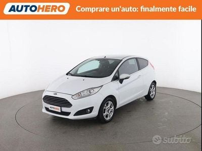 Usata Ford Fiesta Titanium 75 CV (55 kW) 2017 Bianco Utilitaria