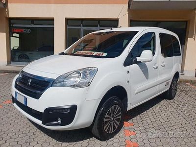 Usata Peugeot Partner Tepee Active 100 CV (73 kW) 2018 Bianco Monovolume