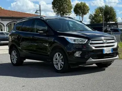 Usata Ford Kuga Cool & Connect 120 CV (88 kW) 2019 SUV