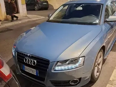 Usata Audi A5 177 CV (130 kW) 2011 Bluazzurro Coupé