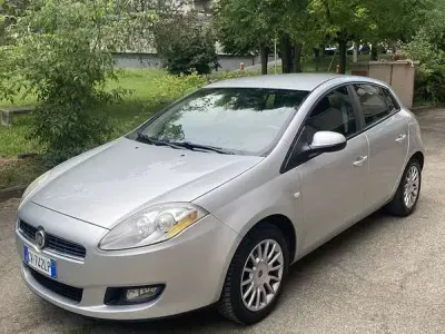 Usata Fiat Bravo 90 CV (66 kW) 2009 Utilitaria