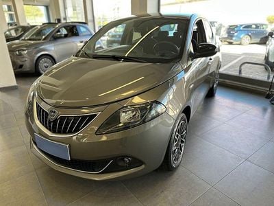 Usata Lancia Ypsilon S 70 CV (51 kW) 2024 Grigio Utilitaria