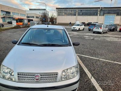 Usata Fiat Punto 60 CV (44 kW) 2009 Grigio Utilitaria