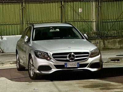 Gebraucht Mercedes C180 Business 116 PS (85 kW) 2015 Silber Kombi