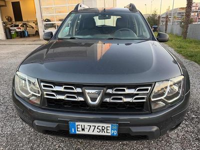 Usata Dacia Duster 110 CV (80 kW) 2014 Nero SUV