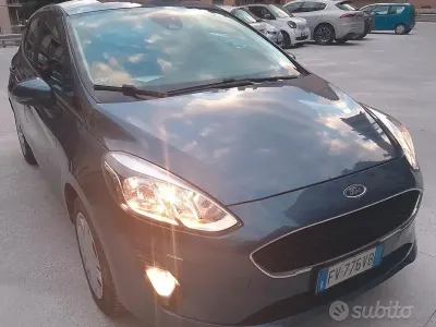 Usata Ford Fiesta 86 CV (63 kW) 2019 Bluazzurro Utilitaria