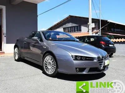 Usata Alfa Romeo Spider 200 CV (147 kW) 2008 Grigio Cabrio