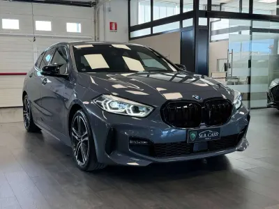 Usata BMW 118 M Sport 150 CV (110 kW) 2020 Blu/azzurro Utilitaria