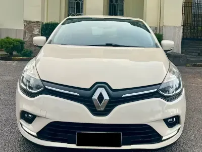 Usata Renault Clio IV Life 90 CV (66 kW) 2017 Beige Berlina