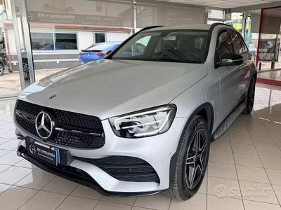 Usata Mercedes GLC300 Premium 245 CV (180 kW) 2019 Grigio SUV