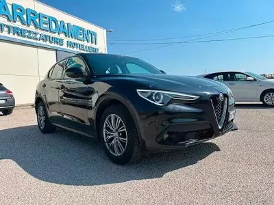 Usata Alfa Romeo Stelvio Business 160 CV (117 kW) 2022 Nero SUV