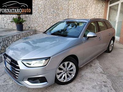 Usado Audi A4 Advanced Plus 136 CV (100 kW) 2020 Plateado Familiar