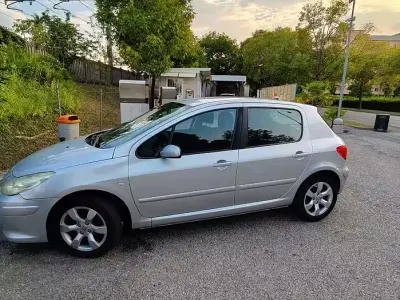Usata Peugeot 307 90 CV (66 kW) 2005 Grigio Berlina