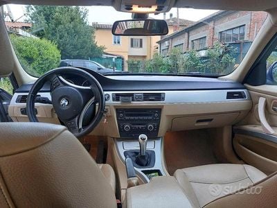 Usata BMW 318 2010 Grigio Station wagon