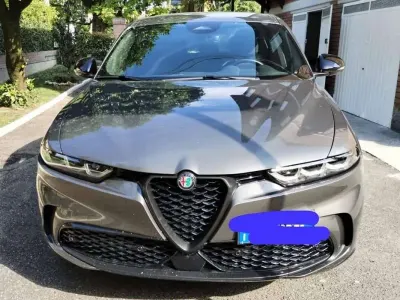 Usata Alfa Romeo Tonale Edizione Speciale 179 CV (131 kW) 2023 Grigio SUV
