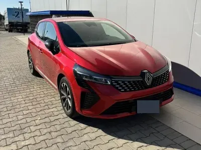 Usata Renault Clio V 120 CV (88 kW) 2024 Rosso Berlina
