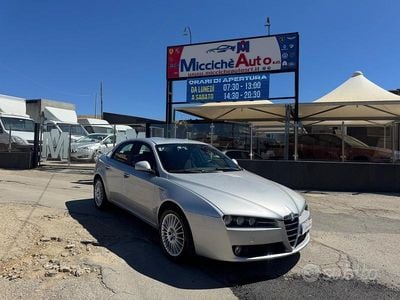 Usata Alfa Romeo 159 Distinctive 150 CV (110 kW) 2005 Grigio Berlina