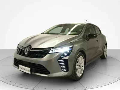 Usata Renault Clio V Techno 145 CV (106 kW) 2024 Grigio Utilitaria