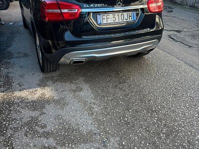 Usata Mercedes GLA200 136 CV (100 kW) 2015 Nero SUV