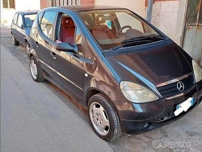 Usata Mercedes A170 90 CV (66 kW) 2000 Blu Berlina