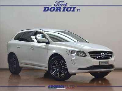 Usado Volvo XC60 Business Edition 150 HP (110 kW) 2017 Branco SUV